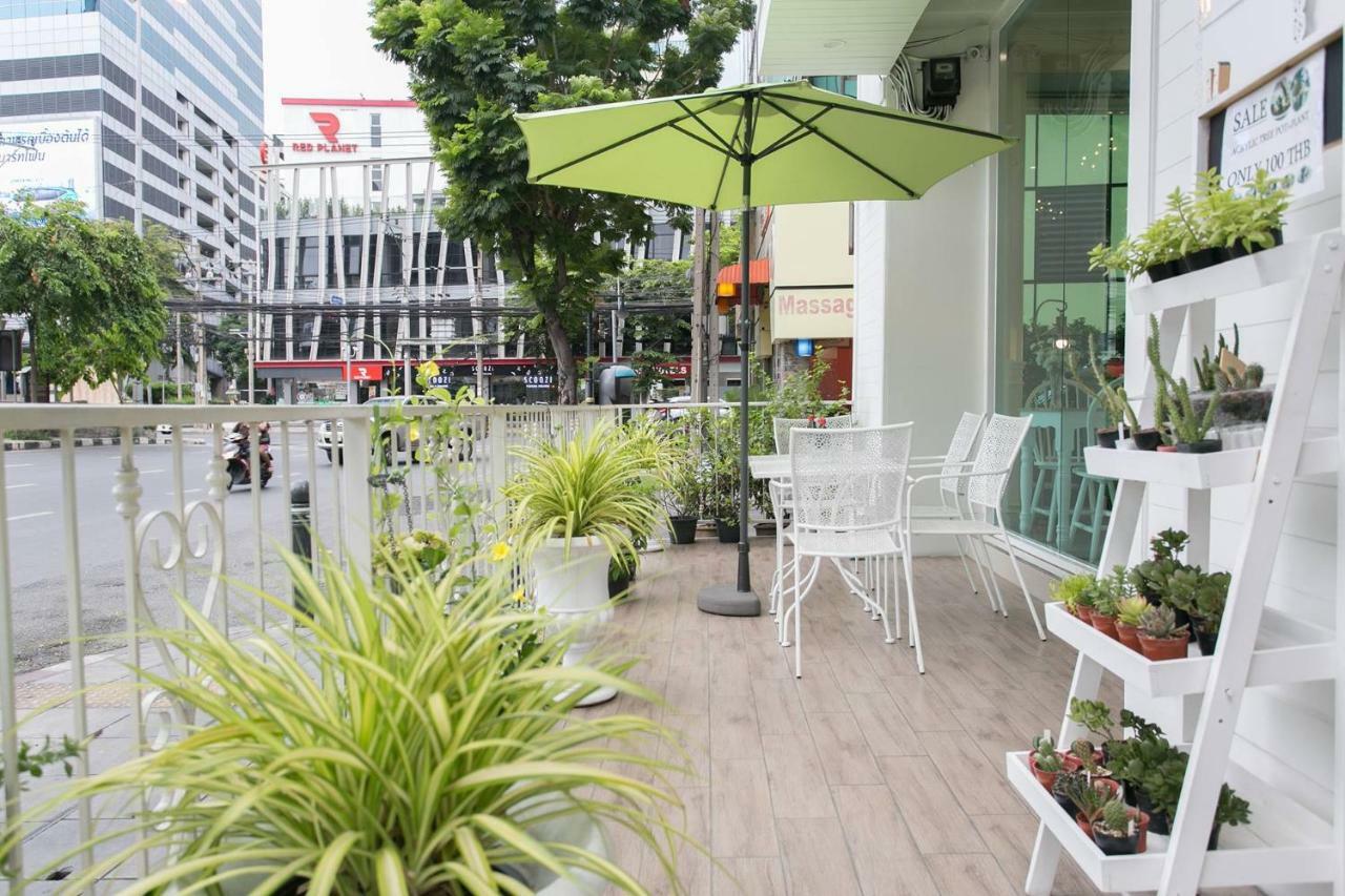 Mali @Silom Boutique Hotel Bangkok Exterior foto