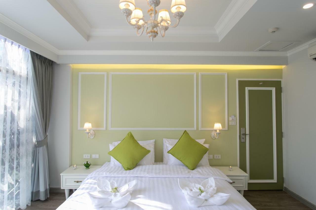 Mali @Silom Boutique Hotel Bangkok Exterior foto
